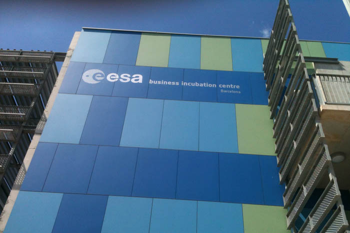 Vine a conèixer l'ESA-BIC, el Centre d'Incubació d'empreses de l'Agència espacial Europea al Campus del Baix Llobregat de la UPC ubicat al Parc Mediterrani de la Tecnologia.