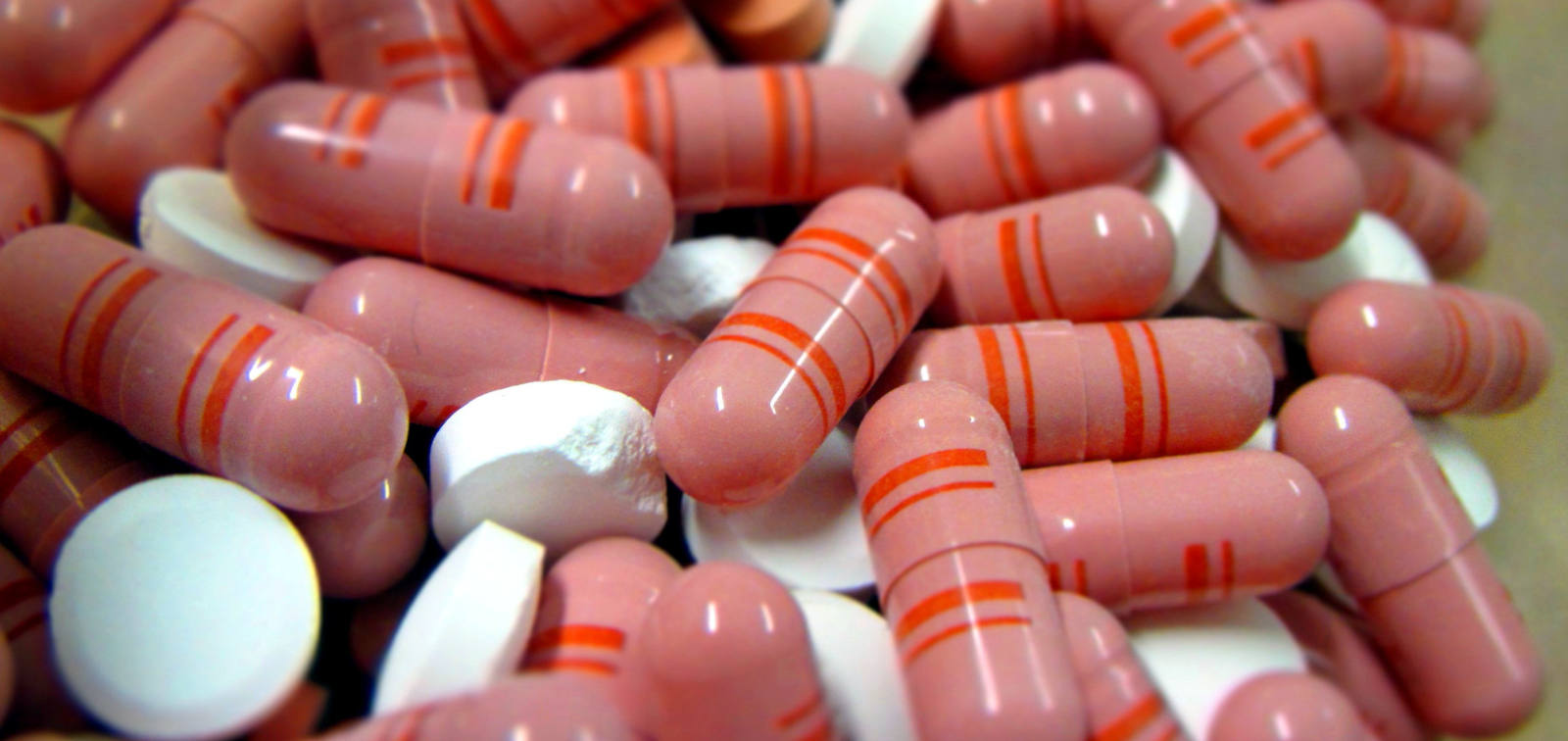 Xerrada:  Les resistències antimicrobianes